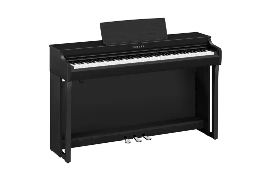 Yamaha CLP-825 B