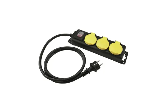 Eurolite Steckdosenleiste 3-fach IP44 sw 5m