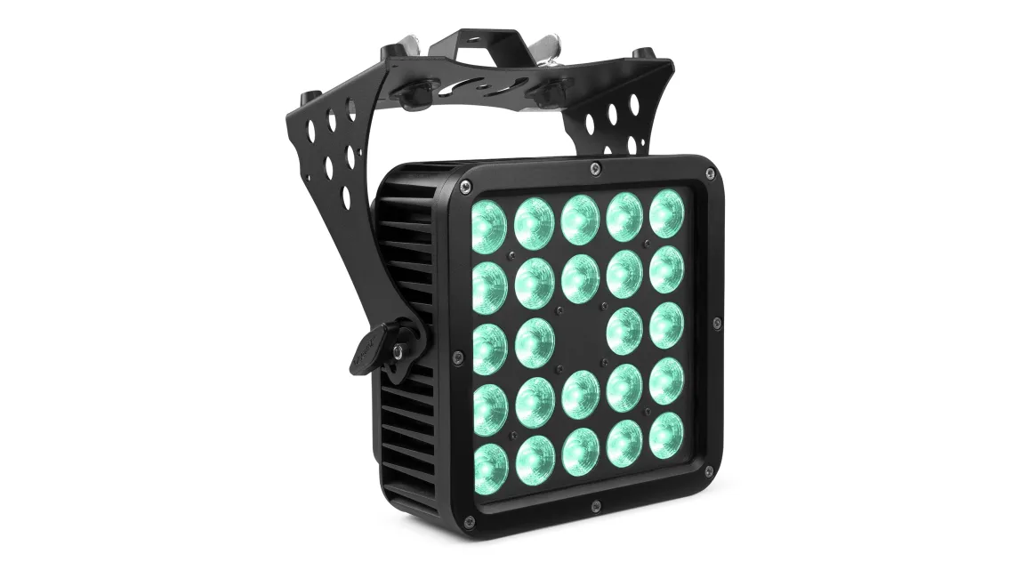 beamZ pro Starcolor205 Flutlicht 24 x 10W RGBA