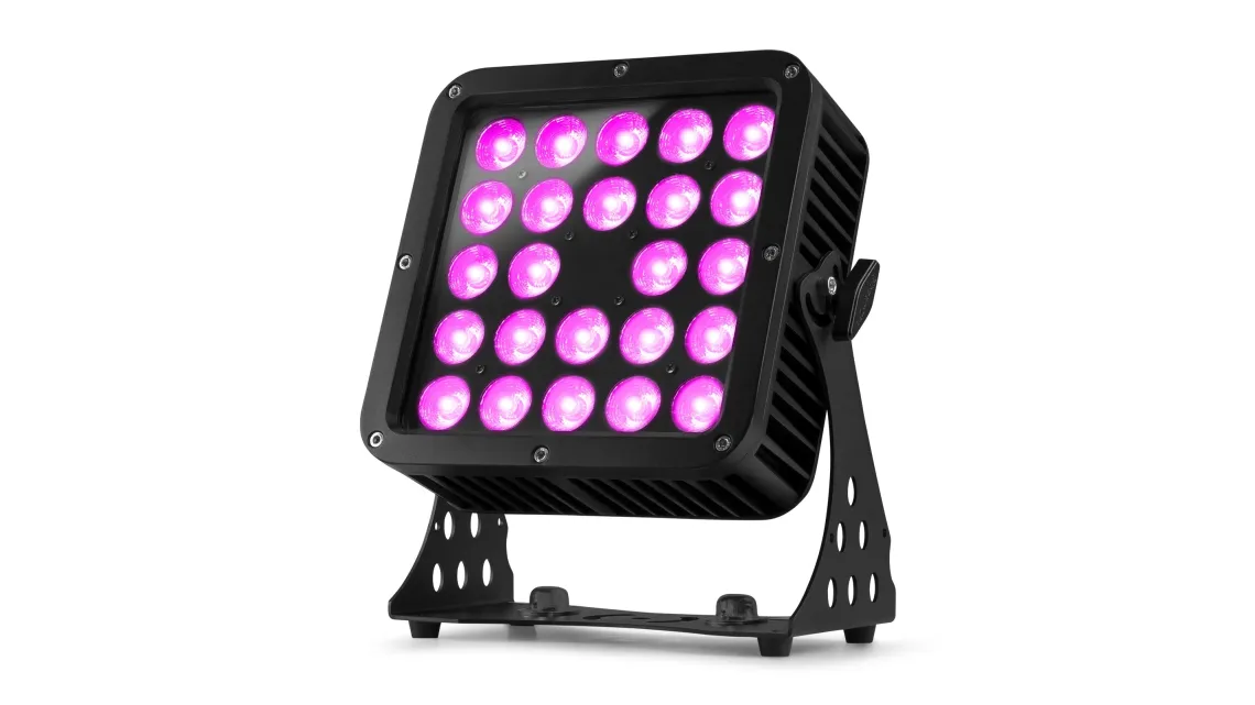 beamZ pro Starcolor205 Flutlicht 24 x 10W RGBA
