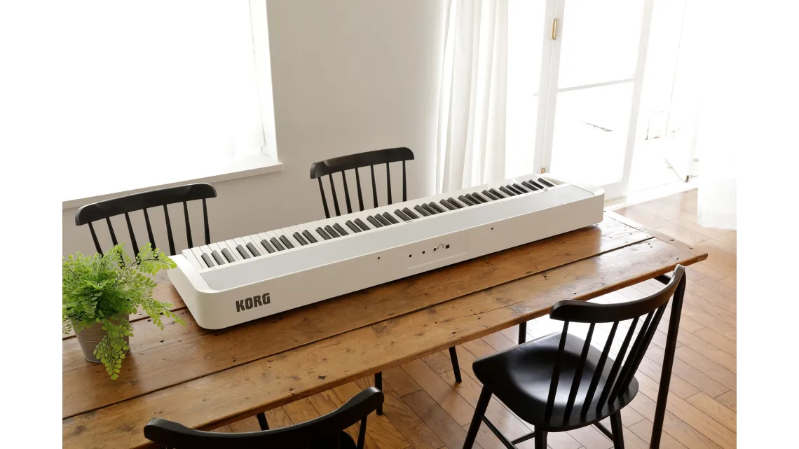 Korg B2 White