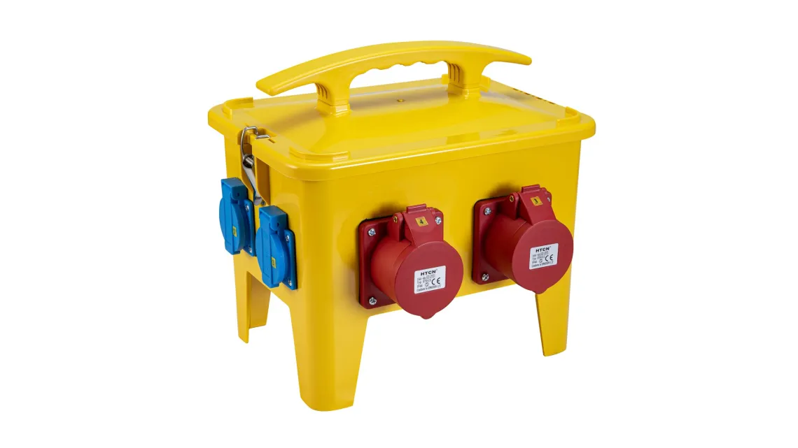Eurolite SBPO-3240B Stromverteiler