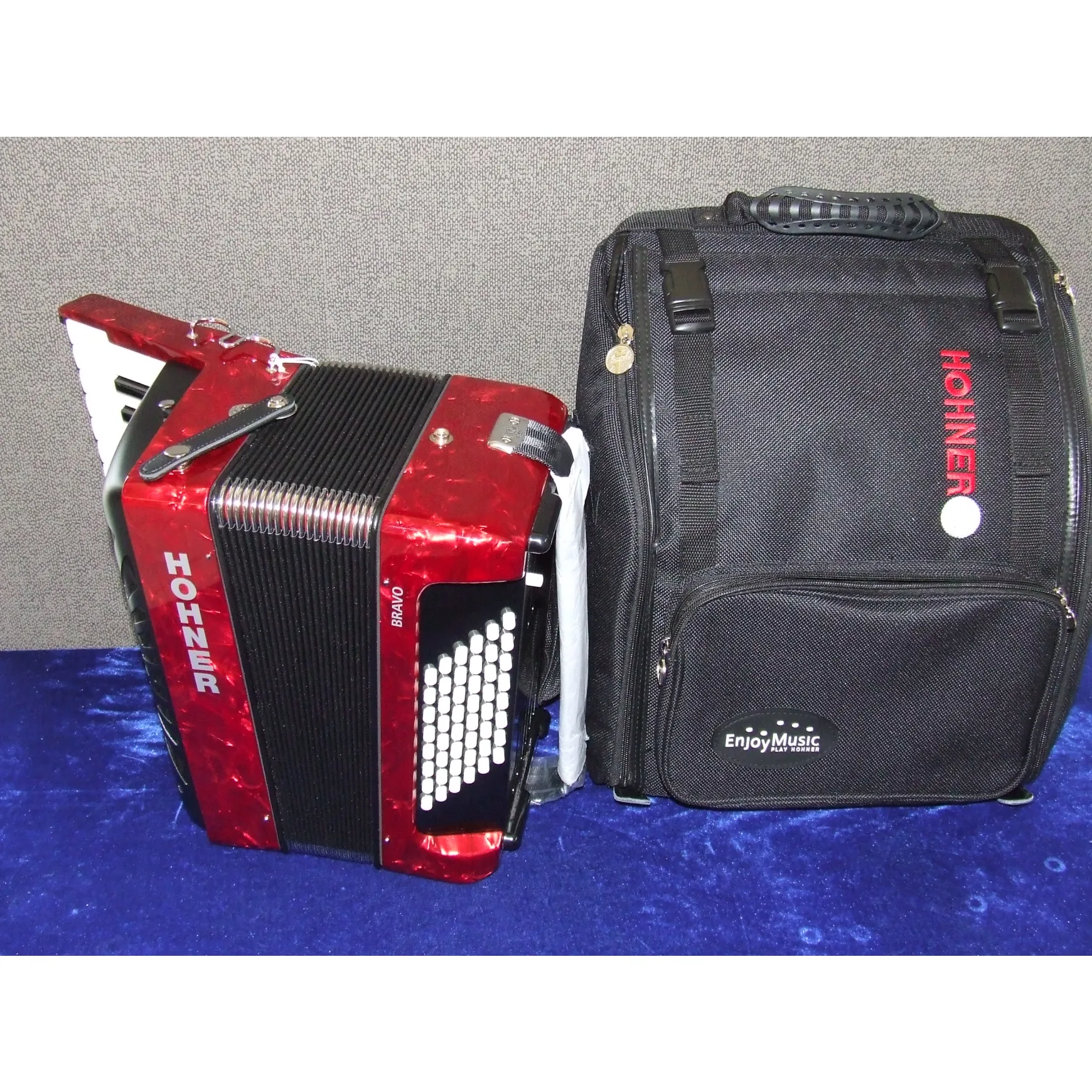 Hohner Akkordeon Bravo 48 Silent Key rot