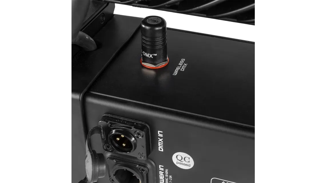beamZ pro Starcolor540Z Wash Light 36 x 15W RGBWmitZoom
