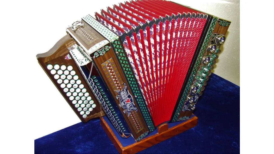 Strasser steirische Harmonika Professional G/C/F/B